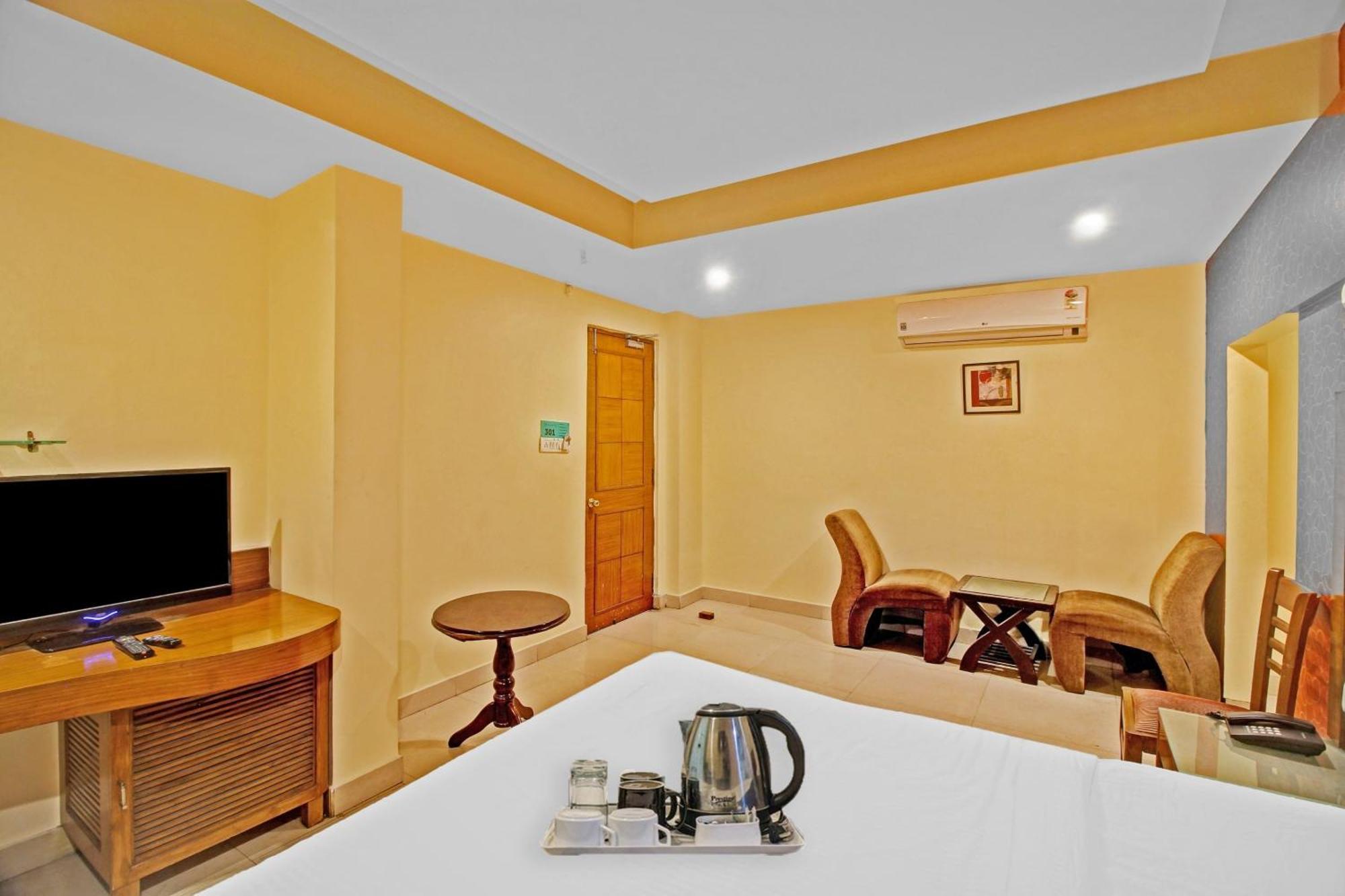 מלון היידראבד Townhouse The Grand Plaza מראה חיצוני תמונה