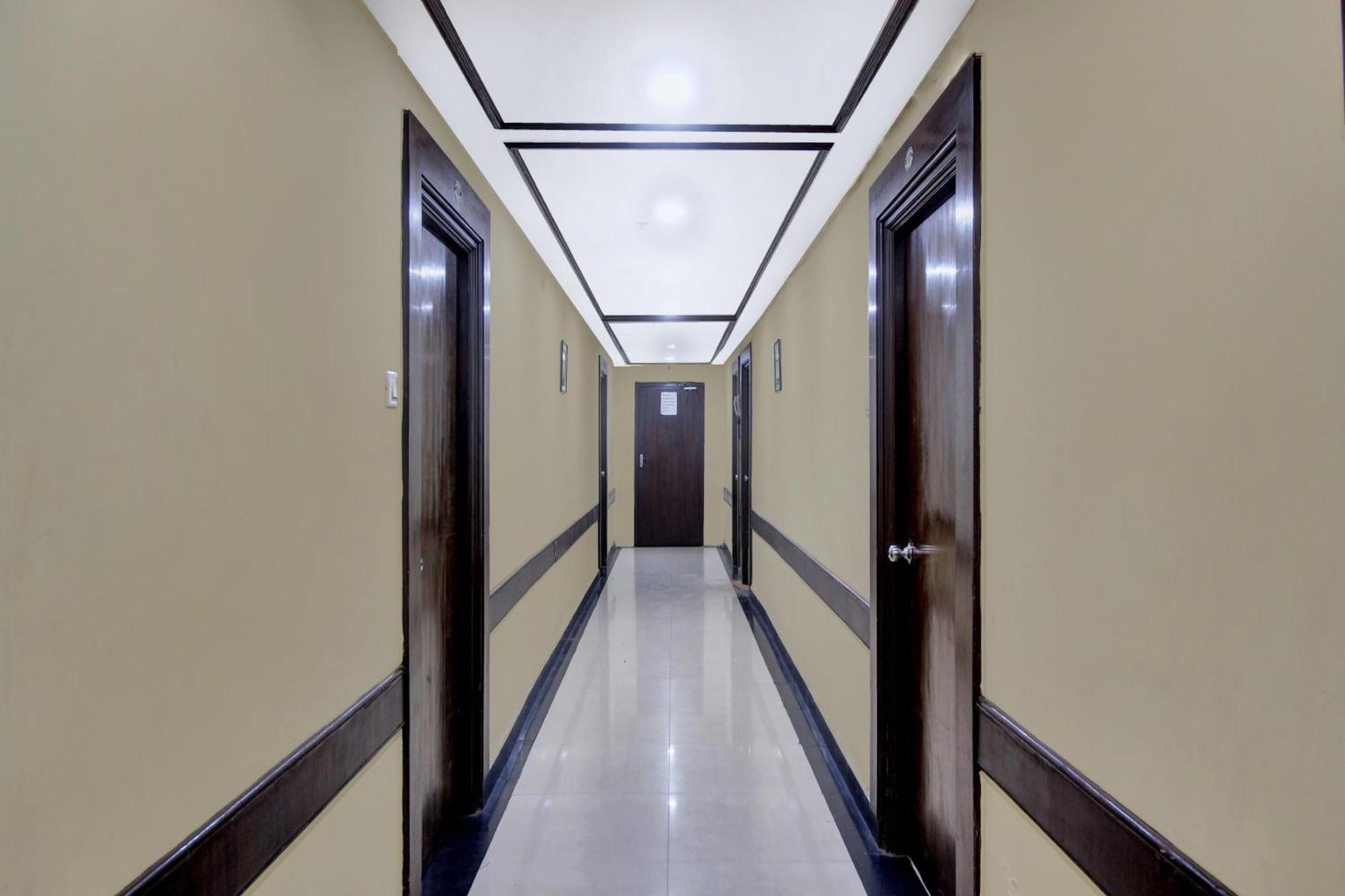 מלון היידראבד Townhouse The Grand Plaza מראה חיצוני תמונה