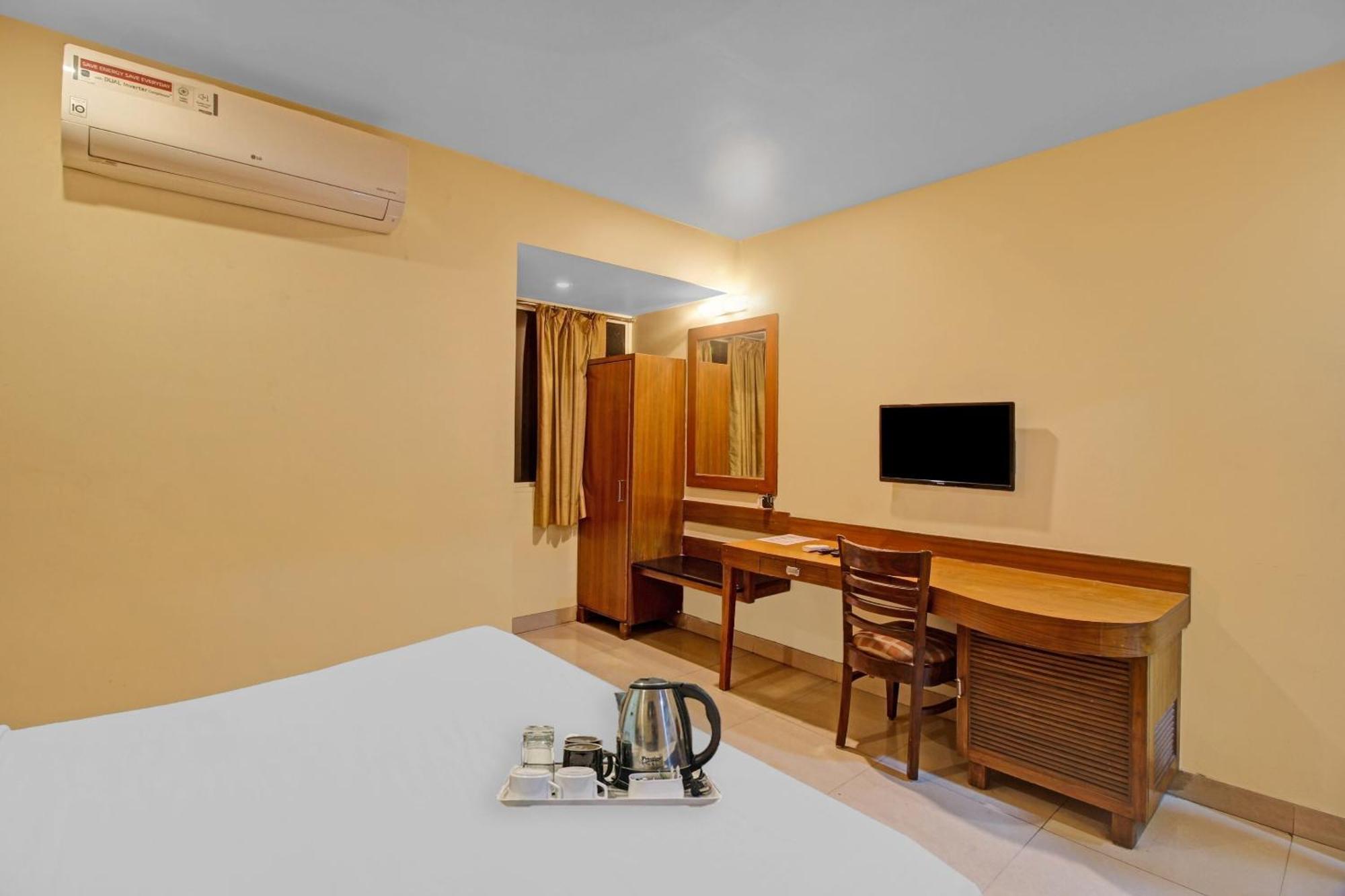 מלון היידראבד Townhouse The Grand Plaza מראה חיצוני תמונה